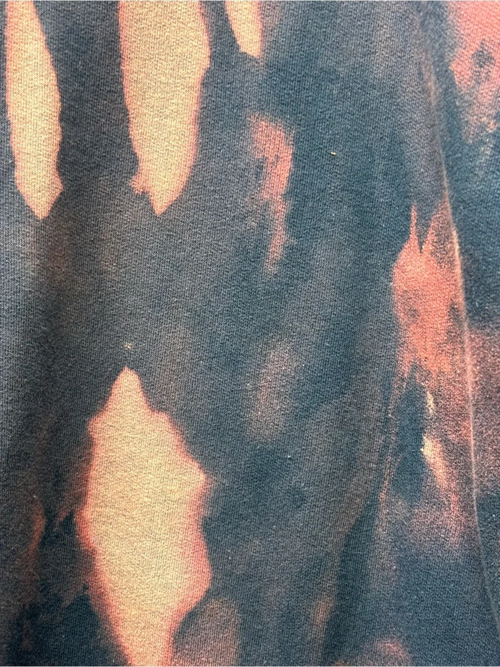 Fruit of the Loom Men’s XL Navy Pink Bleach Dye Graphic Sweatshirt